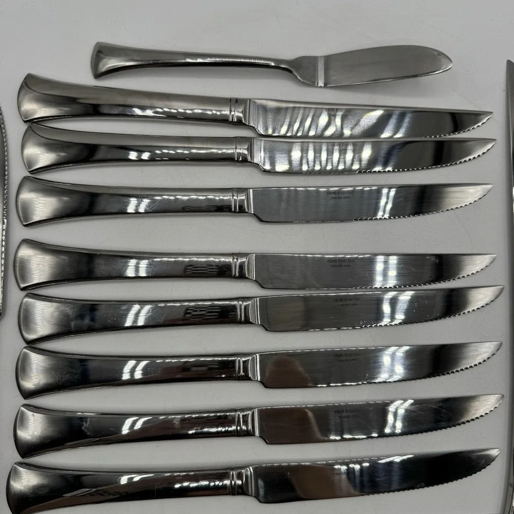 Reed & Barton TYLER Stainless R&B EveryDay Glossy Silverware 12 Steak Knives Set